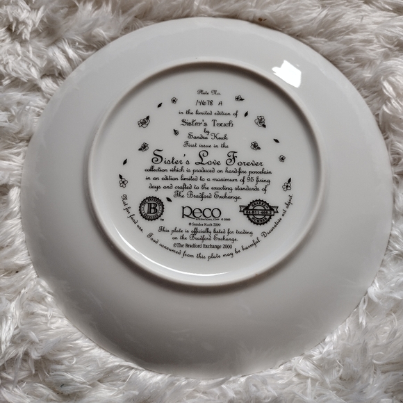 Sister's Touch by Sandra Kuck Sister's Love Forever Reco 2000 Collection Plate - Picture 4 of 6